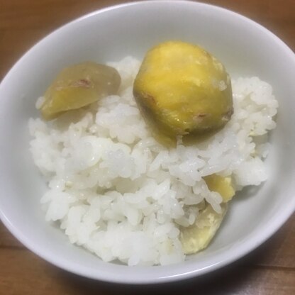 栗を別に煮てご飯と合わせるなんて、思いつきませんでした
しっとりとした栗が、とっても美味しかったです